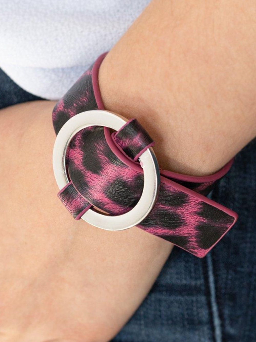 Leopard-Print Wrap with Silver Ring